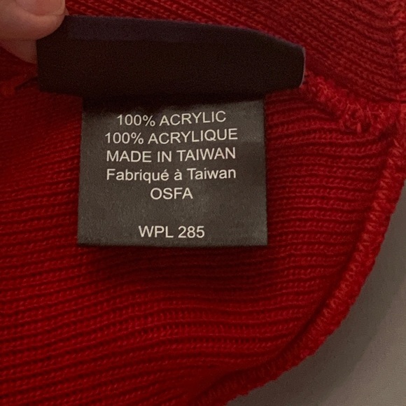 True Religion Toque - Picture 4 of 4